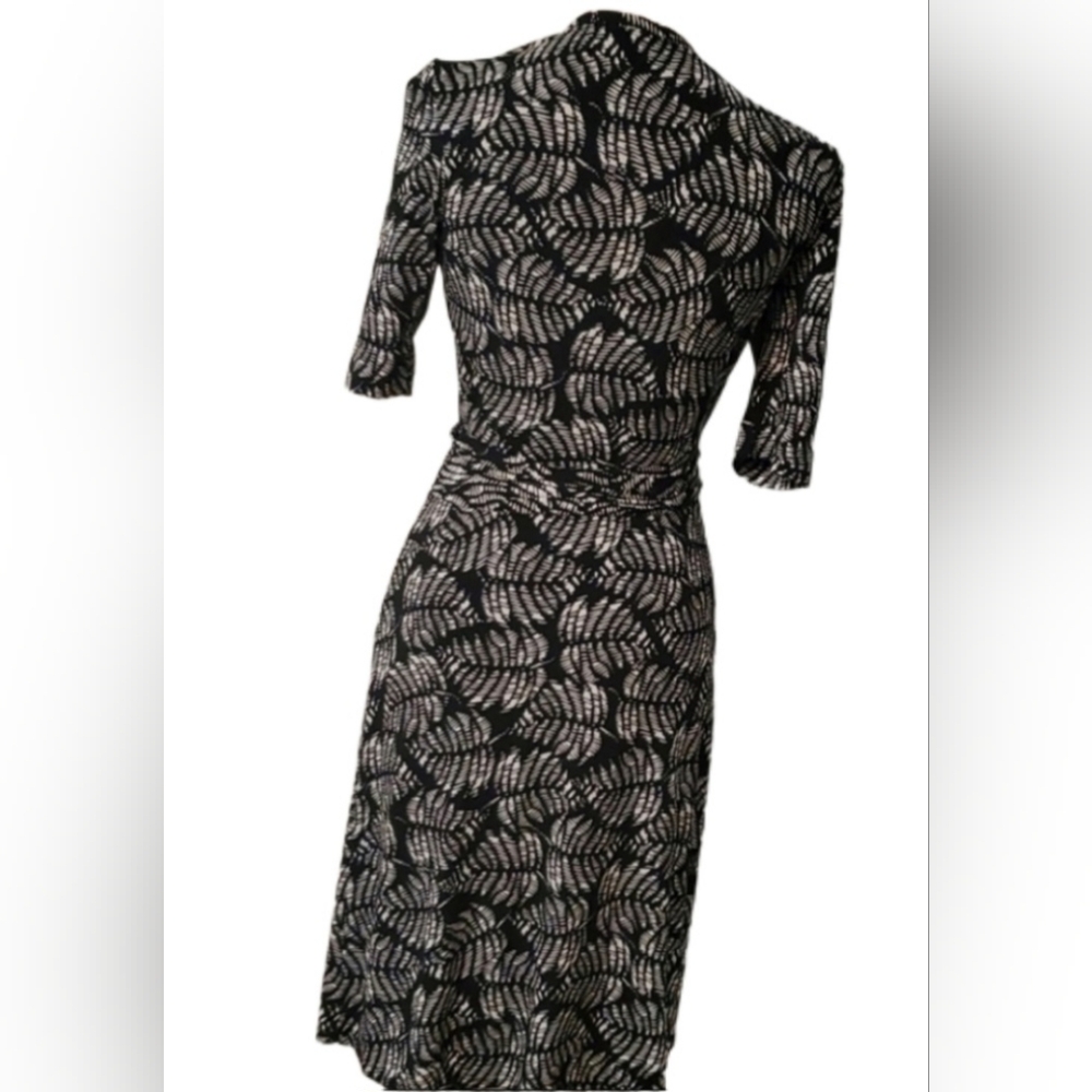 Vintage wrap dress by Daisy Fuentes- black and white - Picture 3 of 10